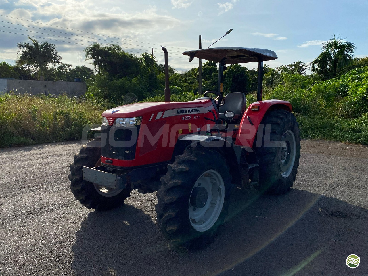 MF 4283 de Gomagril Máquinas Agrícolas